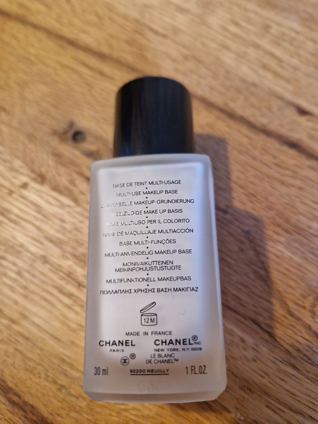 Chanel Cura del viso: Chanel Le Blanc – Usato da Basel venduto da AvideZa 1