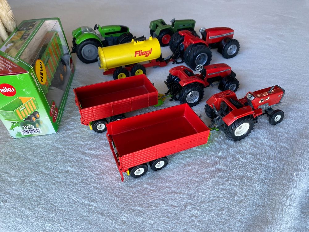 TRACTEUR SIKU MASSEY Ferguson MF 9240 en rouge au 1:32 en