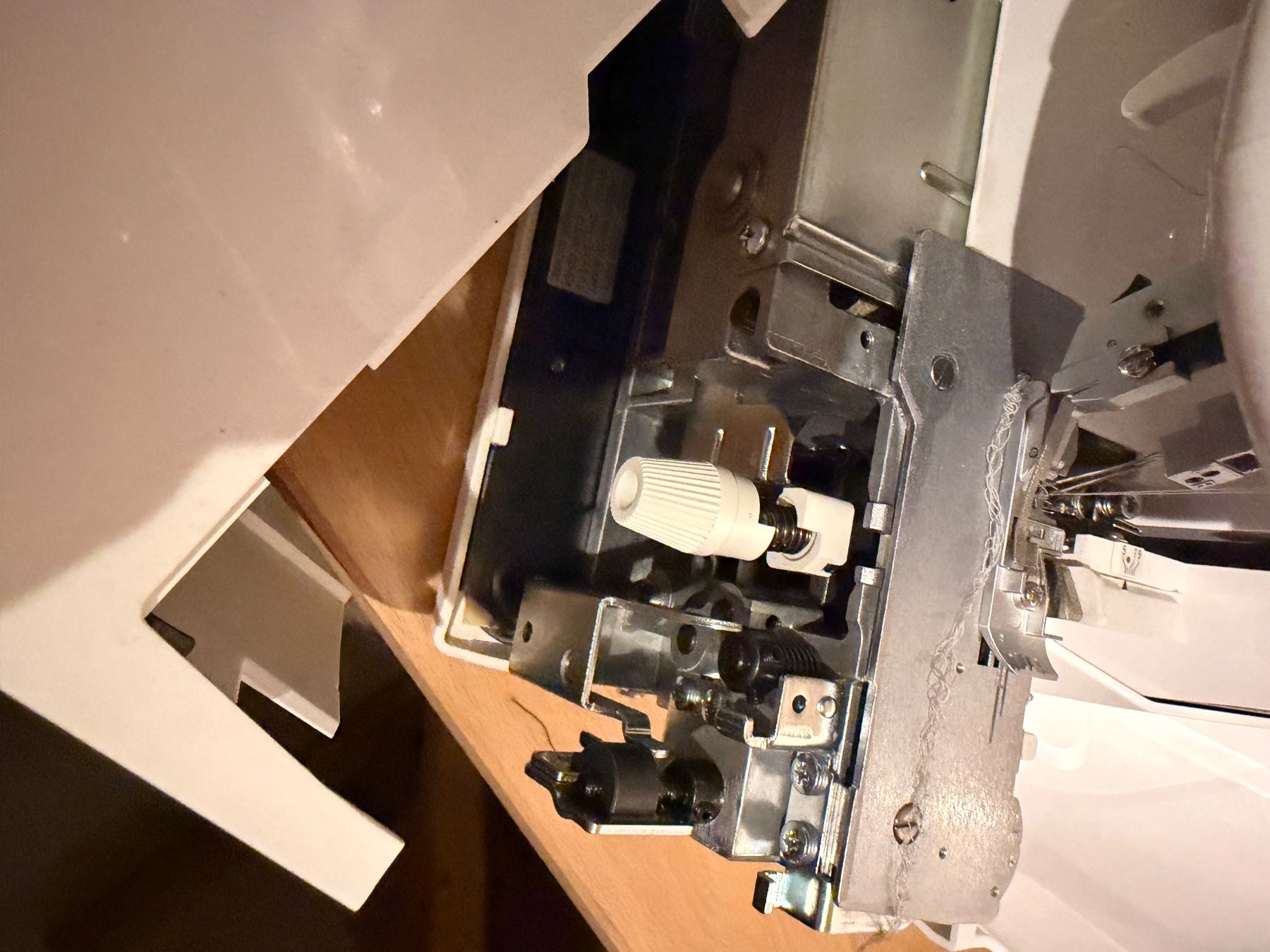 Machines à coudre: Bernina Overlock L450 – D'occasion à Höri par Ahuhu 4