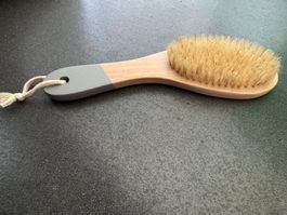 Dry Body Brush - Massage- und Trockenbürste "neuwertig"
