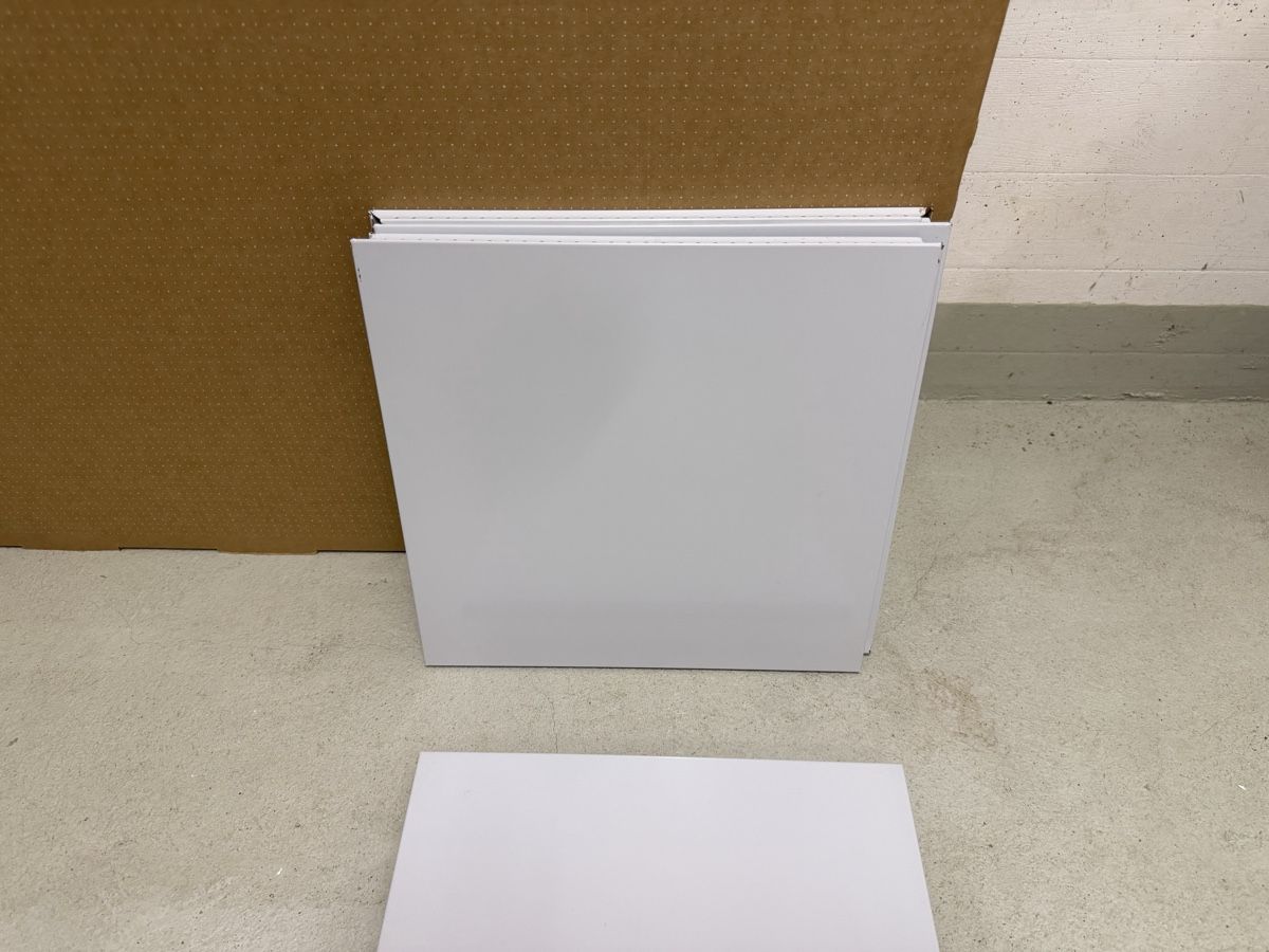 Scaffali: 4 USM Aussebbleche Lichtgrau 35x35cm – Usato da Watt venduto da Segi75 1