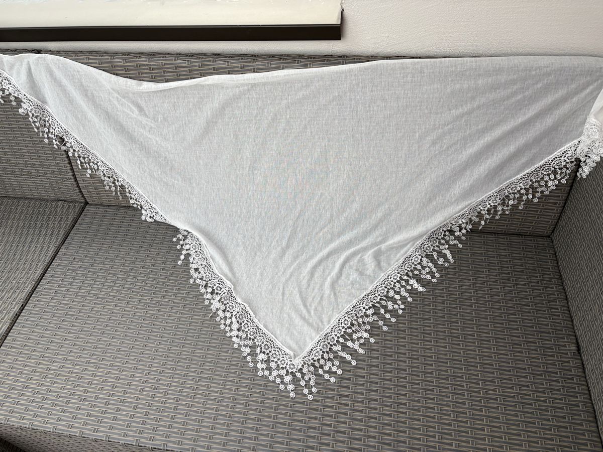 Foulards & écharpes: Tuch  210x85 cm Weiss Spitze Dreieckstuch – Neuf (Voir description) à Zürich par venusandmars 3