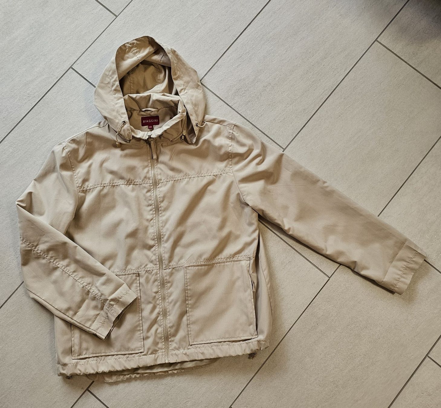 Jacken: leichte Damenjacke Grösse 42 – Gebraucht aus Einigen von Pretorius66 3