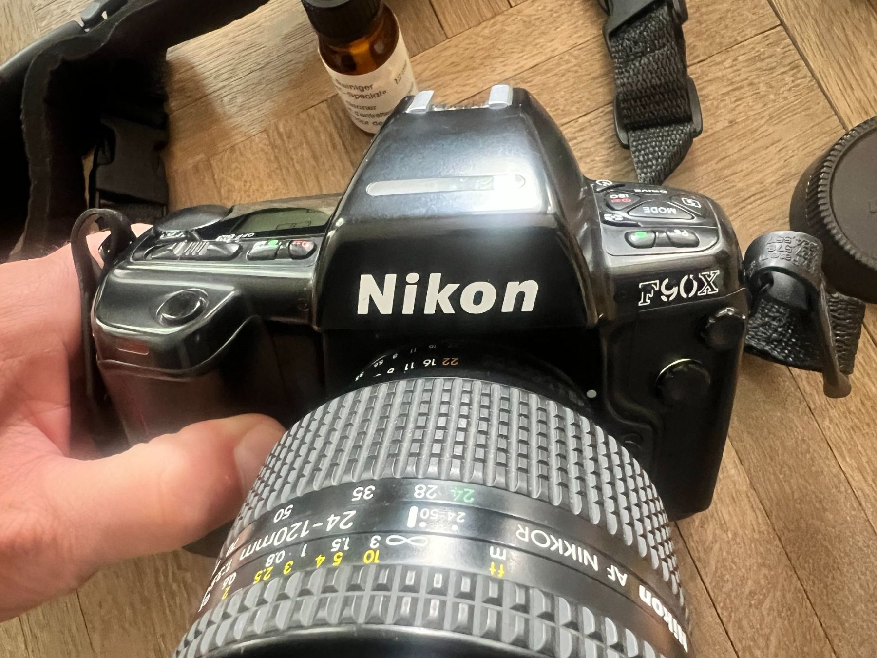 Nikon Fotocamera: Nikon F90X – Usato da Solothurn venduto da Liman01 2