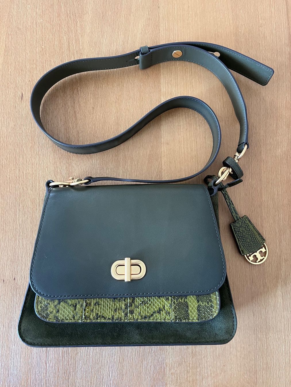 Tory Burch Taschen für Damen: Tory Burch Tasche – Neu (gemäss Beschreibung) aus Roggwil BE von KarotteV 1