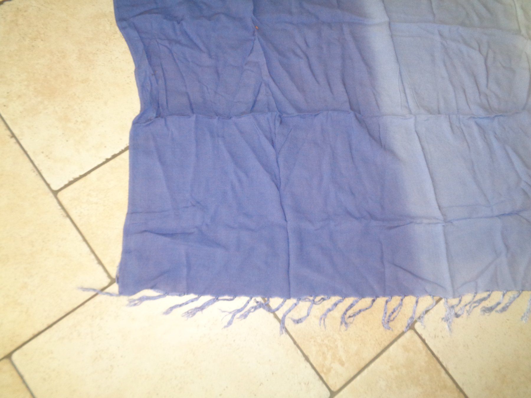 Teli da bagno: Tuch / Strandtuch 115 cm x 145 cm – Usato da Kreuzlingen venduto da Robi-2003 2