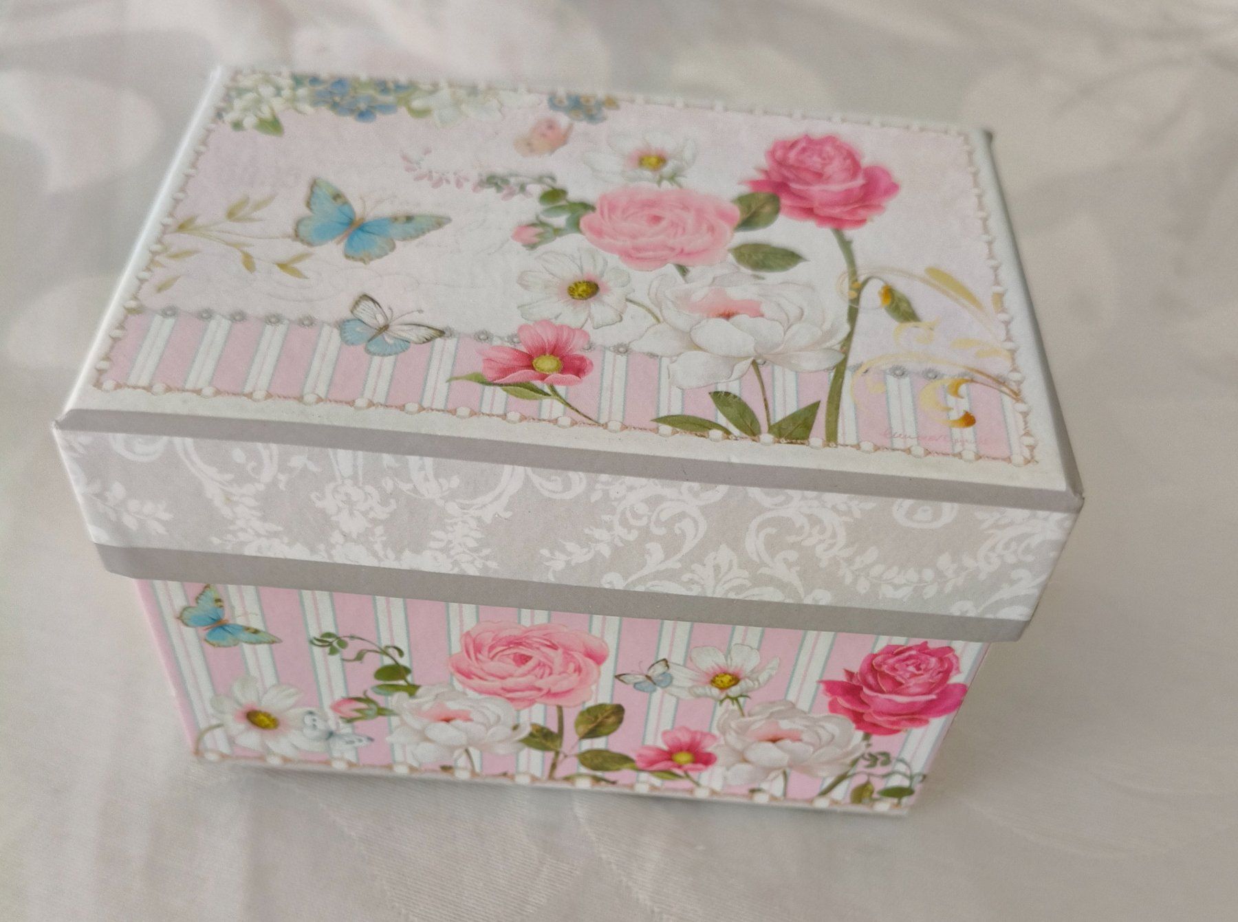 Tutte le decorazioni: Geschenkboxen – Usato da Urtenen-Schönbühl venduto da sep_k9jk 5