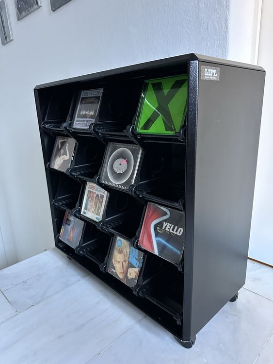 CD Rollregal mit 16 Fächern à 18 CD‘s Firma LIFT Systems (Gebraucht) in ...
