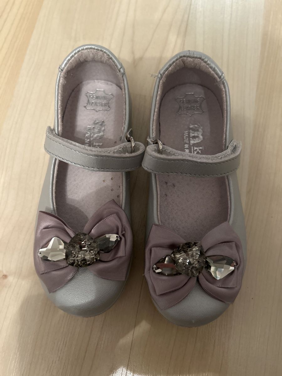 Scarpe per ragazze: Mädchen Leder Ballerinas Gr. 24 – Usato da Erlenbach ZH venduto da milalond