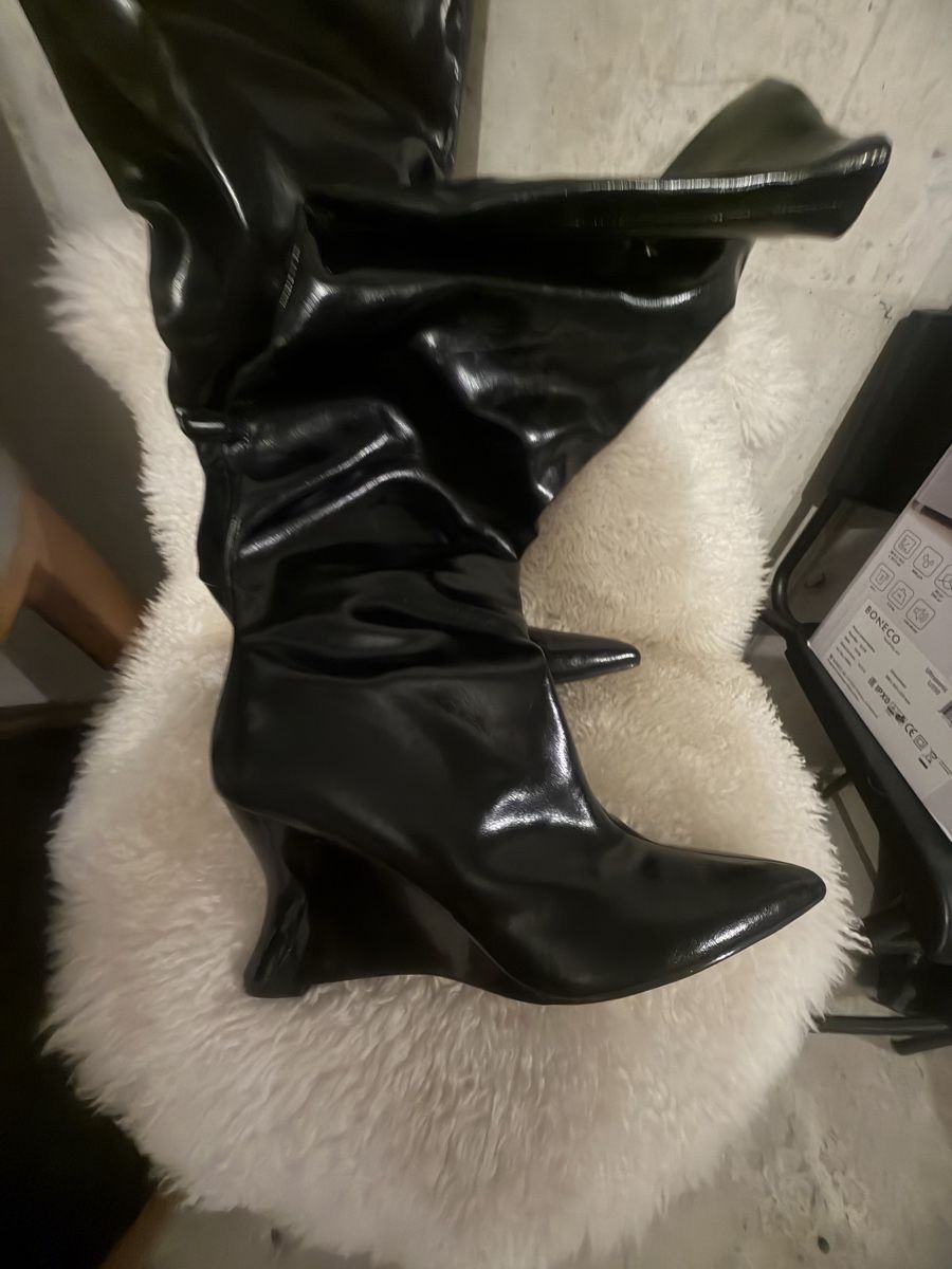Bershka Damenschuhe: Bottes Bershka – Gebraucht aus Bossonnens von mina1187 1