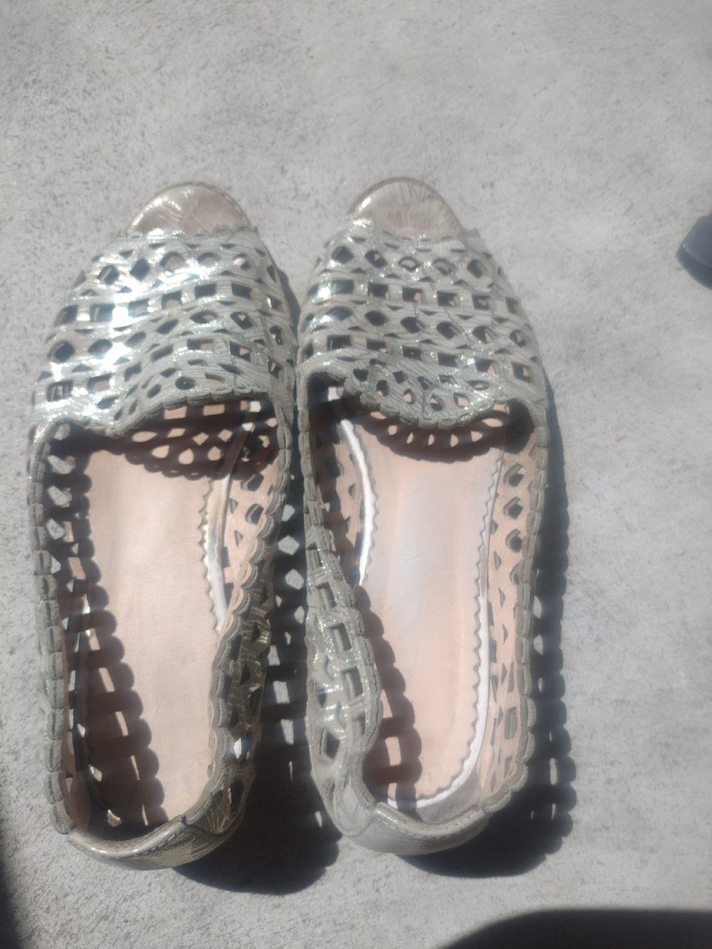 Damenschuhe: Summer shoes, size 38 - Stylish flats! – Gebraucht aus Zürich von cat_9cvz