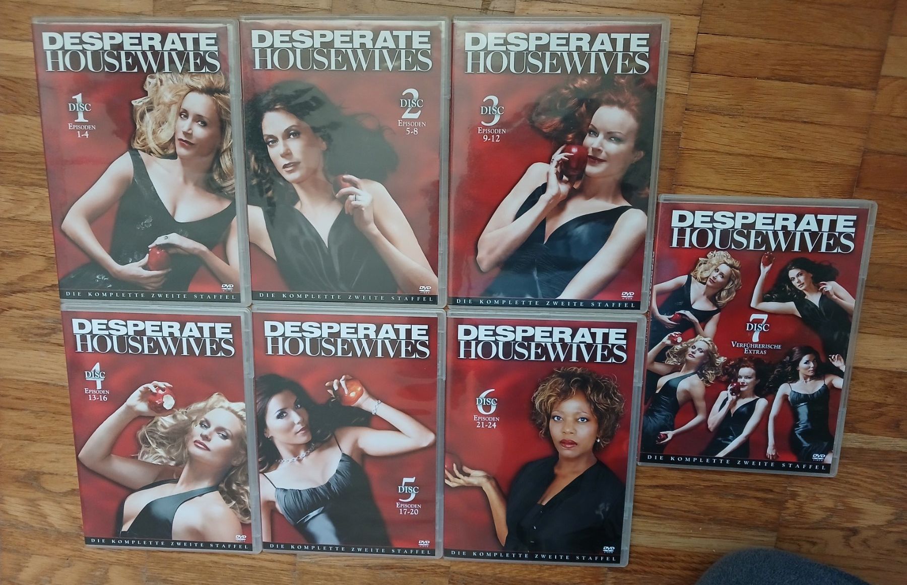 Tutti i DVDs: DESPERATE HOUSEWIVES  STAFFEL 2 – Usato da Arlesheim venduto da rut_fb7k 1