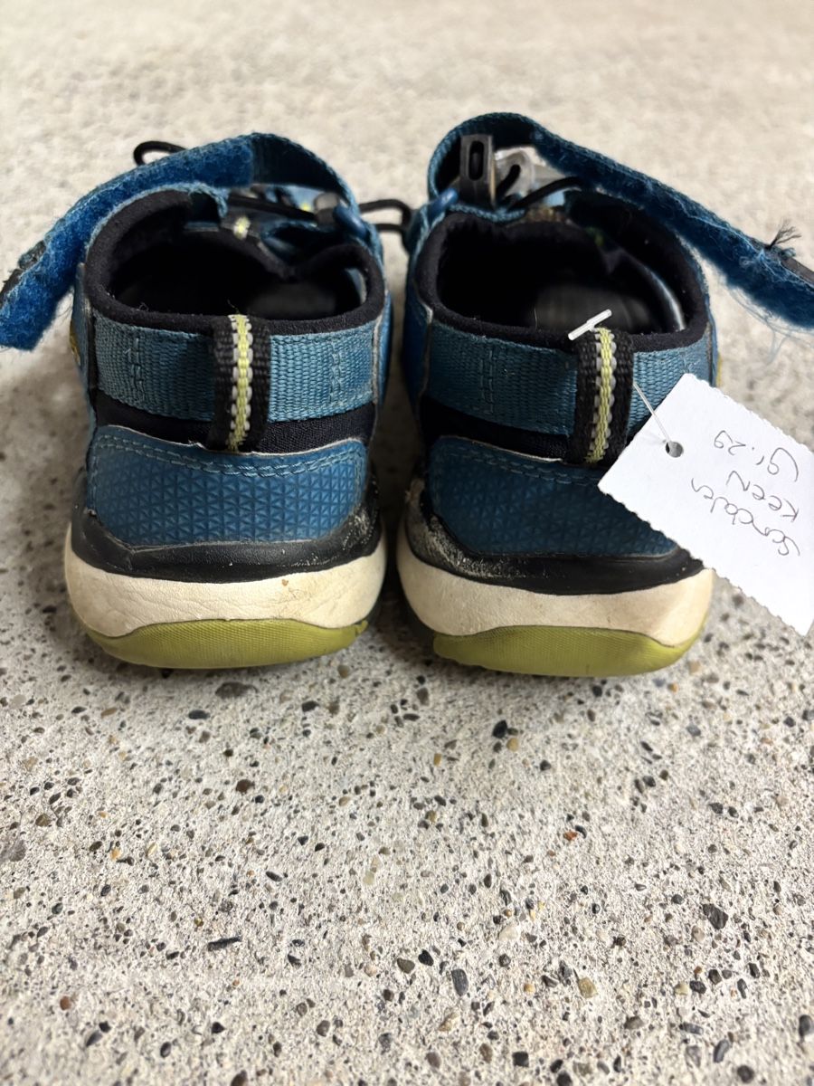 Keen Scarpe per ragazzi: KEEN Sandalen Kinder blau, Grösse 29 – Usato da Büren an der Aare venduto da Nikito2001 1