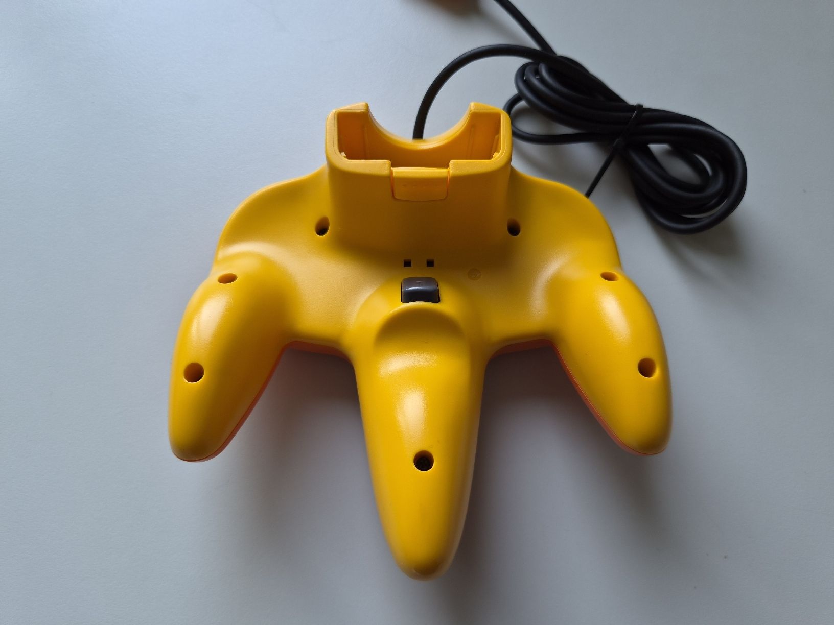 Nintendo Console: Nintendo 64 N64 Pokemon Pikachu Controller – Usato da Belp venduto da retrovideogamers 2