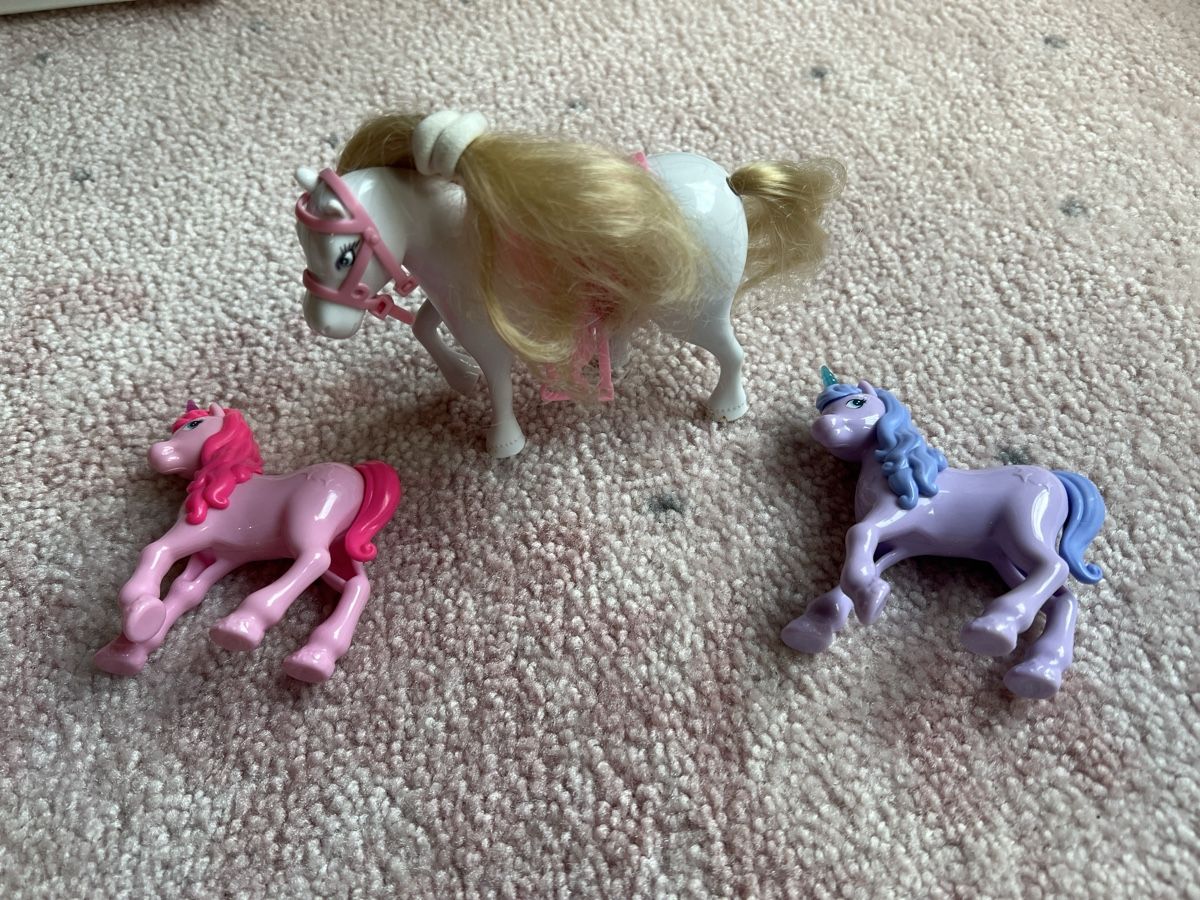 Bambole: Barbie Kinder Einhorn Pony – Usato da Oberglatt ZH venduto da ble_75jw 4