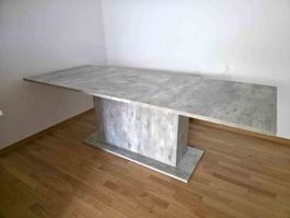 Ausziehbarer Esstisch grau Betonoptik