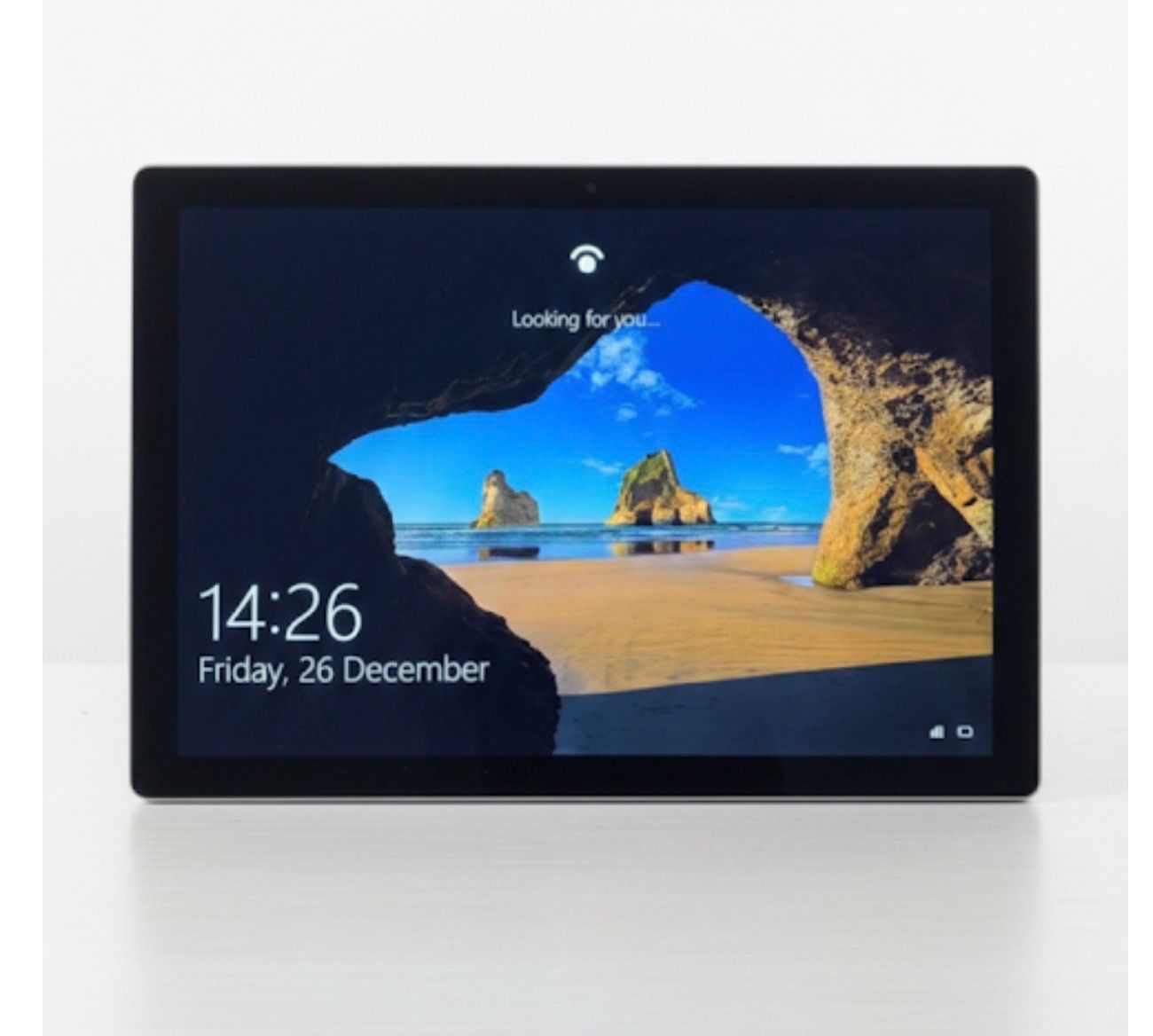 Tablet PC: Tablet Microsoft Surface Pro 1796 / 128 GB Windows 10 – Usato da Schaffhausen venduto da mba_d9m2