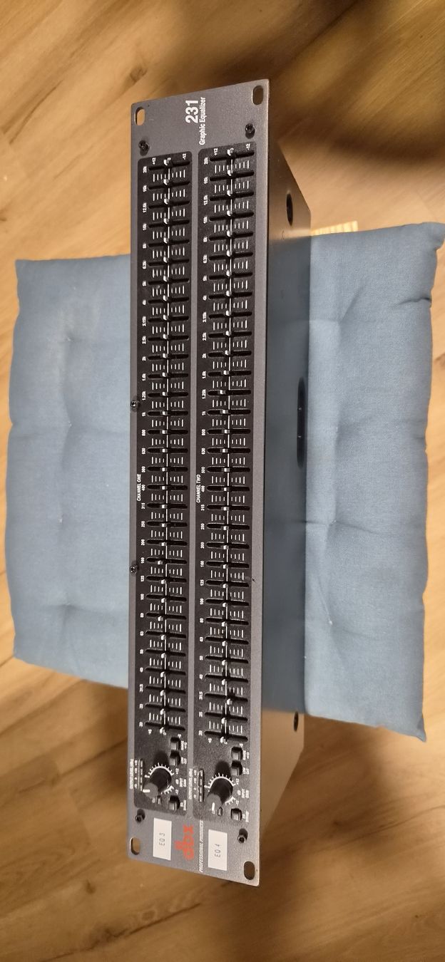 Dbx Egaliseurs: Dbx Equalizer 231! – D'occasion à Reisiswil par hochwacht17 1