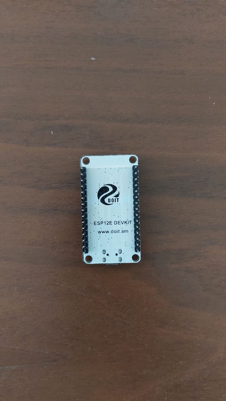 Elektronikbauteile: ESP8266 NodeMCU WiFi Development Board – Gebraucht aus Zürich von fre_65tb 1