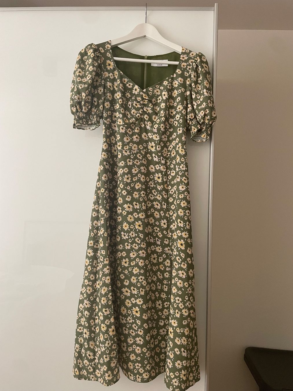 Robes: Sommerkleid von Panettone Studio – D'occasion à Dättwil AG par shopaholic18
