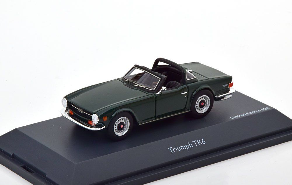 Triumph Modellini d'auto: TRIUMPH TR6 DUNKELGRÜN 1:43 SCHUCO – Nuovo e nell'imballaggio originale da Suhr venduto da Moebelsiralfred