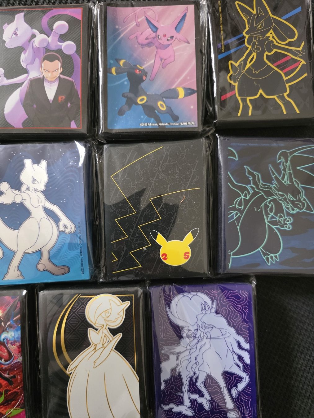 Pokémon Sammelbilder & Trading cards: Pokémon ETB / Premium collection sleeves – Neu (gemäss Beschreibung) aus Basel von Epicdraw 2