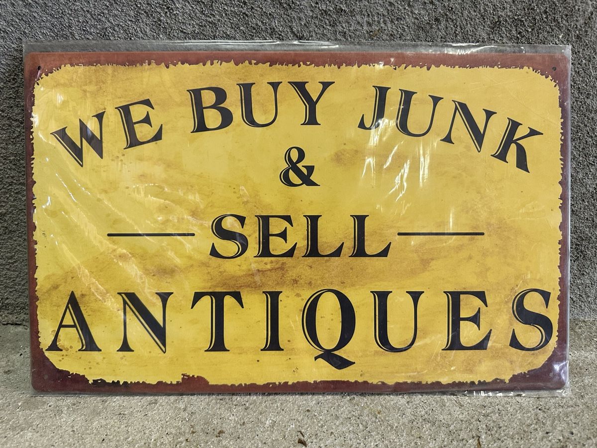 Insegne: We buy junk and sell antique – Usato da Reinach AG venduto da rares75