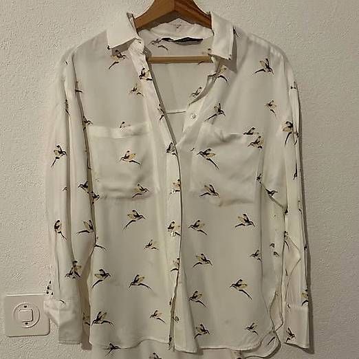 Zara Camicette: ZARA SHIRT SIZE: XS – Usato da Schlieren venduto da jul_yrw7