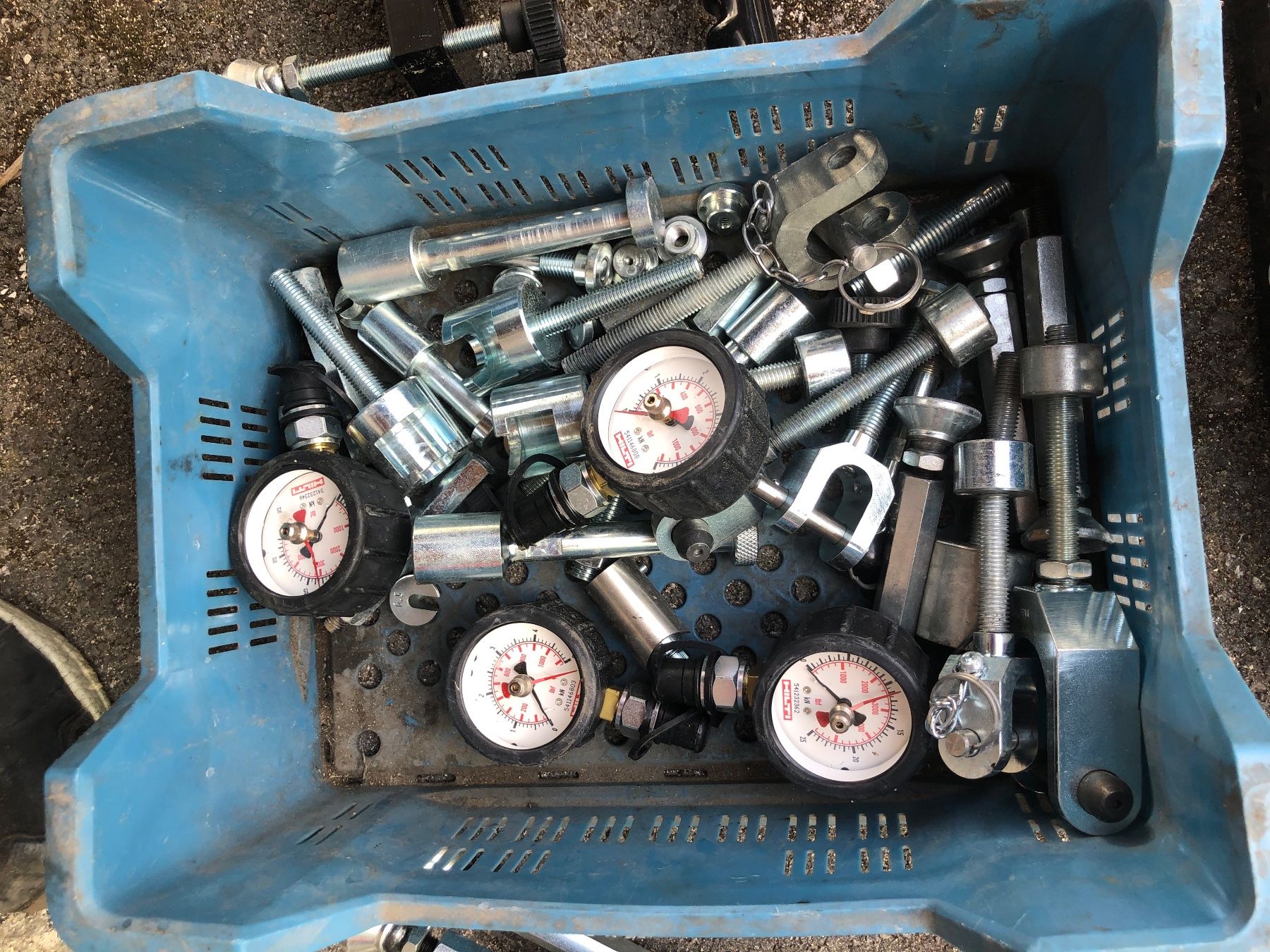 Hilti Misurare: 5 testeurs d’ancrage Hilti – Usato da Chénens venduto da splitsuisse 2