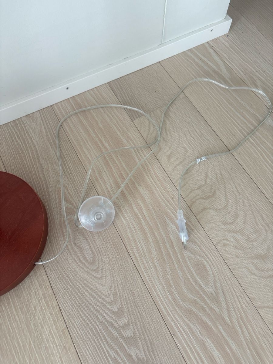 Lampade: Stehlampe aus echtem Nussbaum – Nuovo (secondo la descrizione) da Uitikon Waldegg venduto da JanicaGe 3