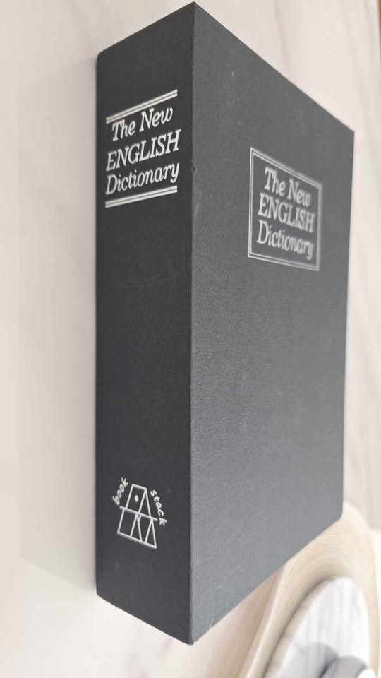 Casseforti: Hidden Safe - Book like Safe - (Good Condition) – Usato da Zürich venduto da fin_2vqm 1