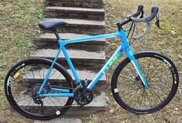 Cube cross race taille 61(xl)