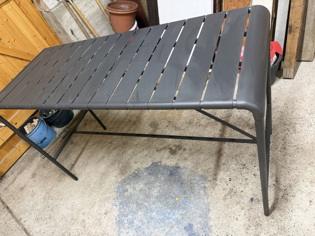 Pfister Tavoli: Bartisch mega cool und gross – Usato da Rüdlingen venduto da Lichee