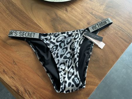 Victoria's Secret Bikini Set Leo, Neu mit Etikett, Gr. S/M