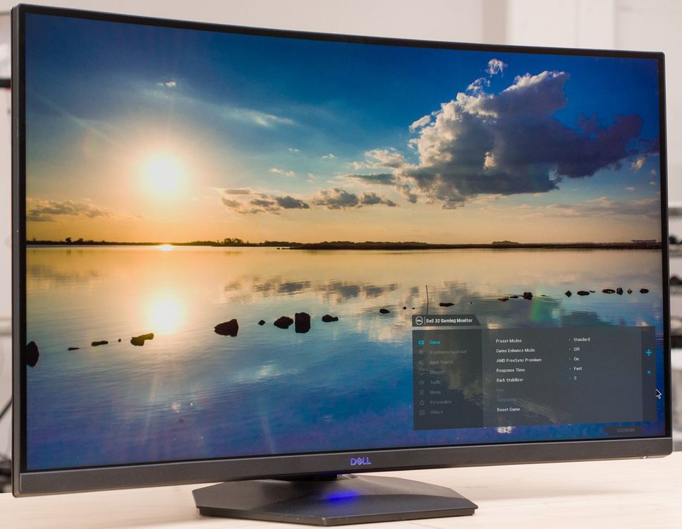 Dell Curved 2560 x 1440 Pixel 32