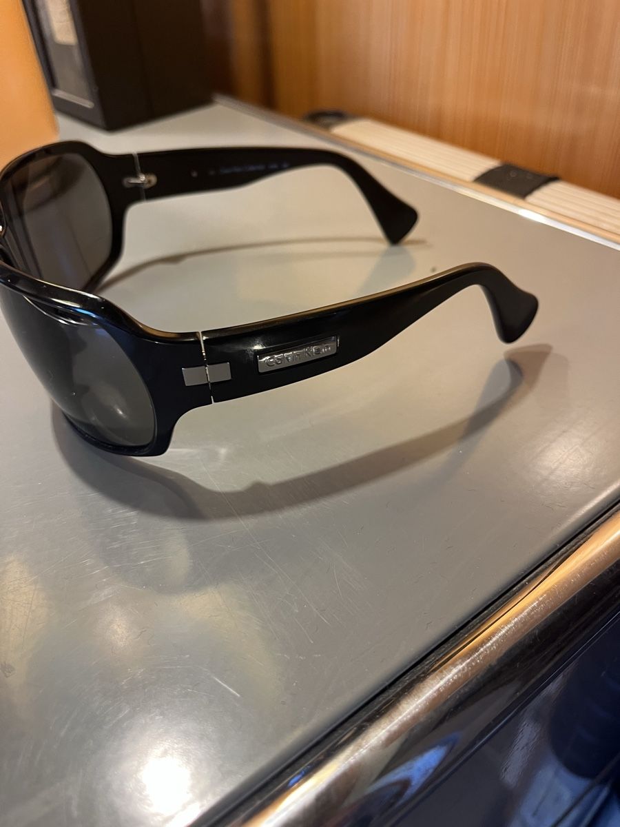 Calvin Klein Occhiali & Lenti: Calvin Klein Damen Sonnen Brille  – Usato da Neerach venduto da fuz_8d7l 1