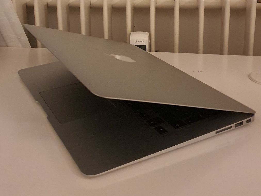 Apple Notebook: MacBook Air 2014, 13'', DEFEKT – Difettoso da Luzern venduto da anj_7kxq 1