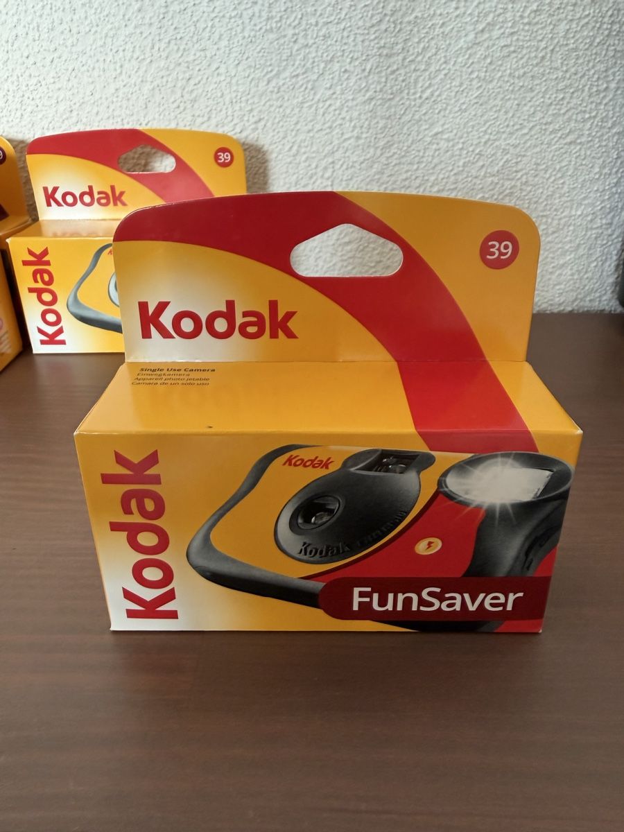 Kodak Fotocamera: Kodak Einwegkameras – Nuovo e nell'imballaggio originale da Zug venduto da RainOr 2