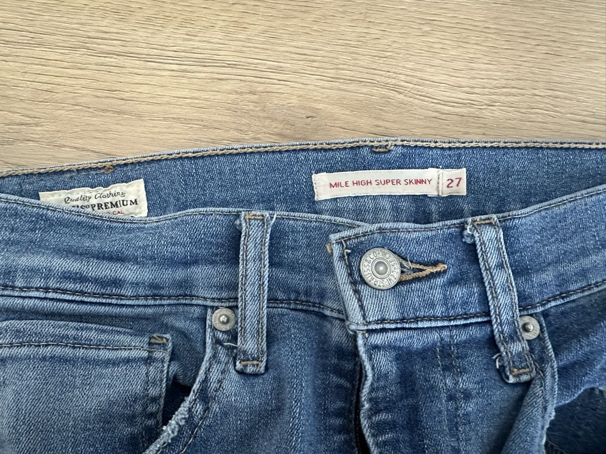 Jeans: Levi’s Jeans Gr. 27/30 – Usato da Braunau venduto da vir_7xst 1