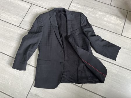 Kleidung in schwarz, Grösse 48, Hugo Boss