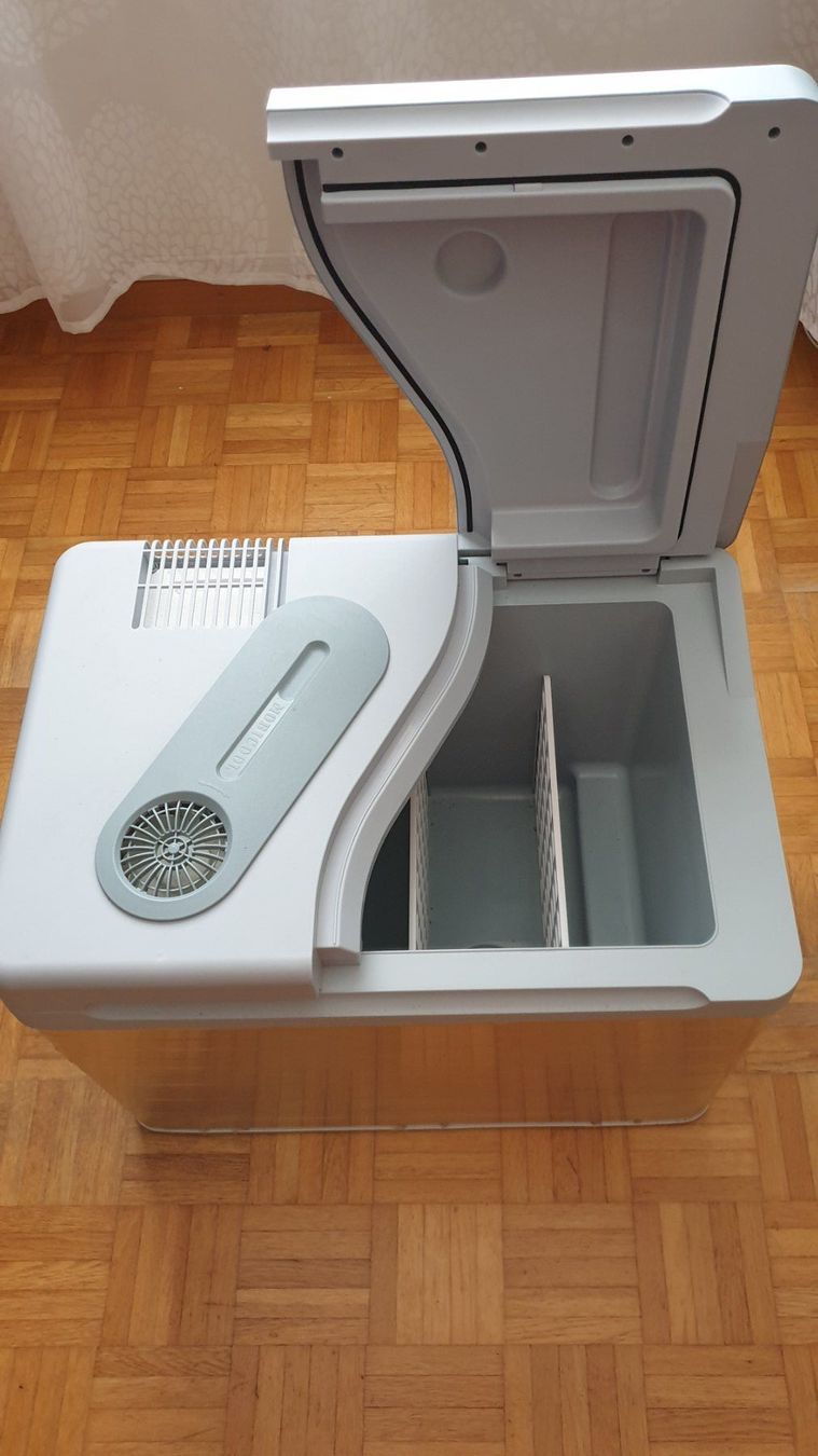 Mobicool Kühlschränke & Kühlen: Auto Kühlbox Mobicool – Gebraucht aus Luzern von RJN01 2