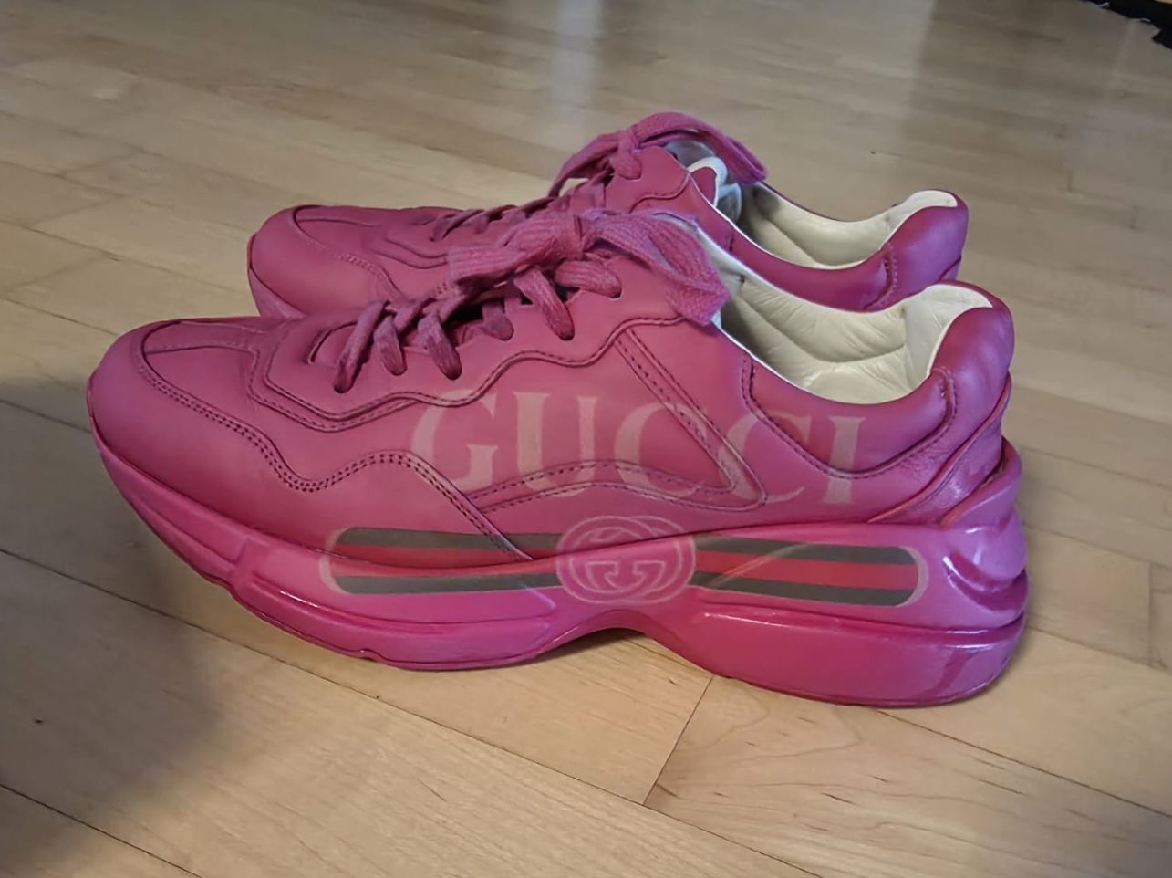 Gucci Scarpe da donna: Gucci Rhyton Pink sneakers – Nuovo e nell'imballaggio originale da Zürich venduto da maxsalezzen 1