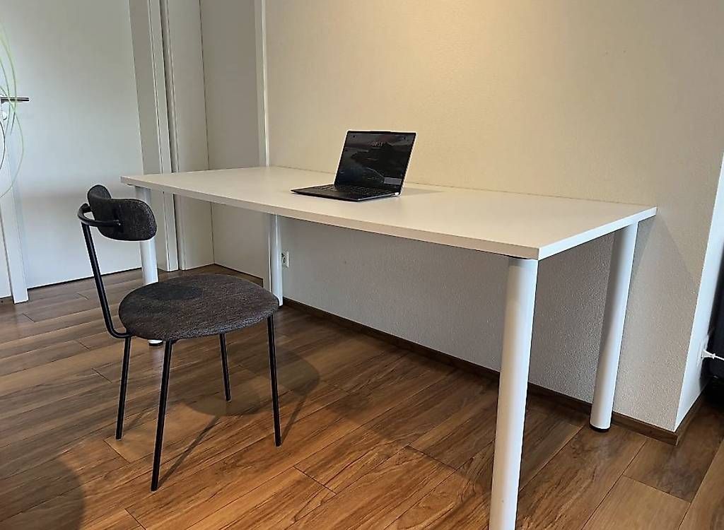 Tables: Ess- oder Bürotisch weiss 80x280cn – D'occasion à Wangen SZ par mha_j9rz 1