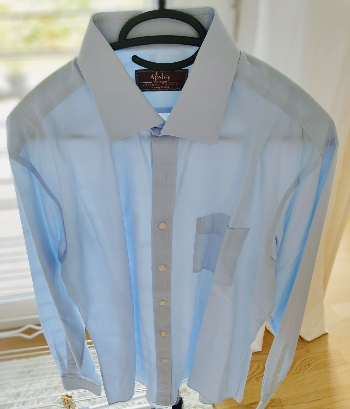 Camicie: Schickes Apsley Herrenhemd Gr. L, hellblau – Usato da Glattbrugg venduto da Ata-M