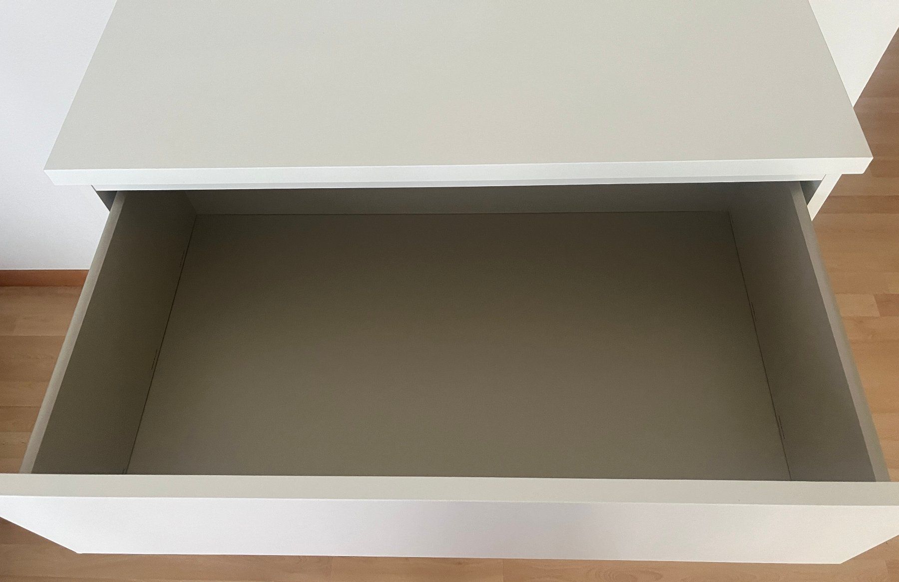 Ikea Cassettiere: IKEA MALM, Kommode 4 Schubladen weiss, 80x100cm – Usato da Zürich venduto da fbsm 4