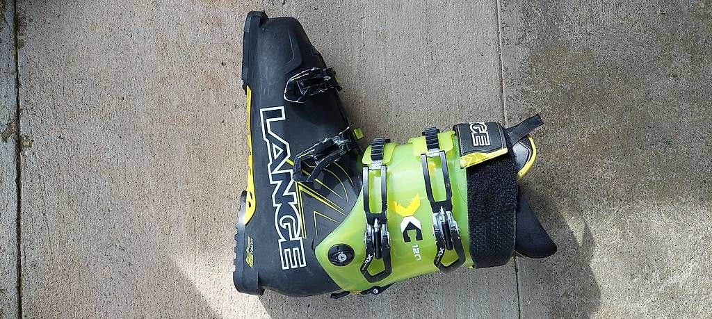 Scarpe da uomo: Souliers de ski homme  – Usato da Montbrelloz venduto da lodoud 1