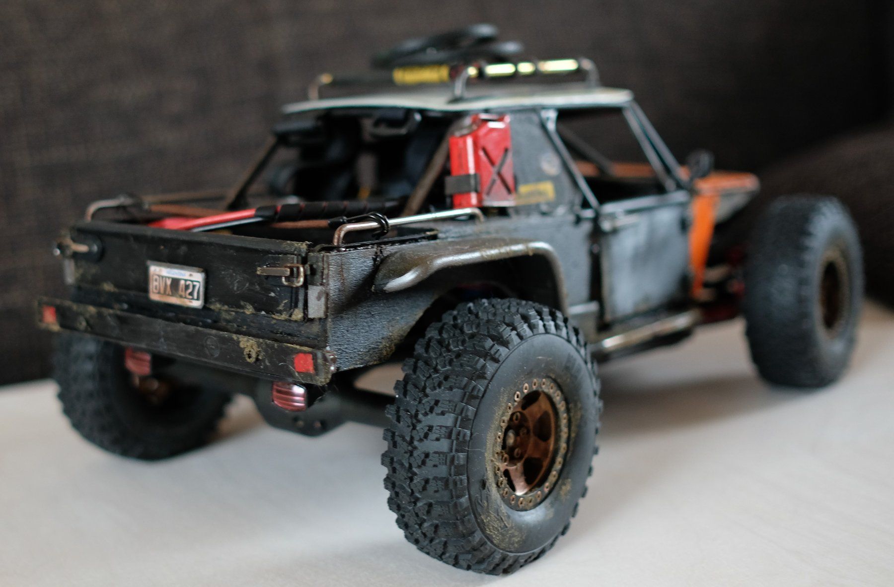 Modellismo RC: Crawler Vaterra Twin Hammer – Usato da Zürich venduto da Tenos 4
