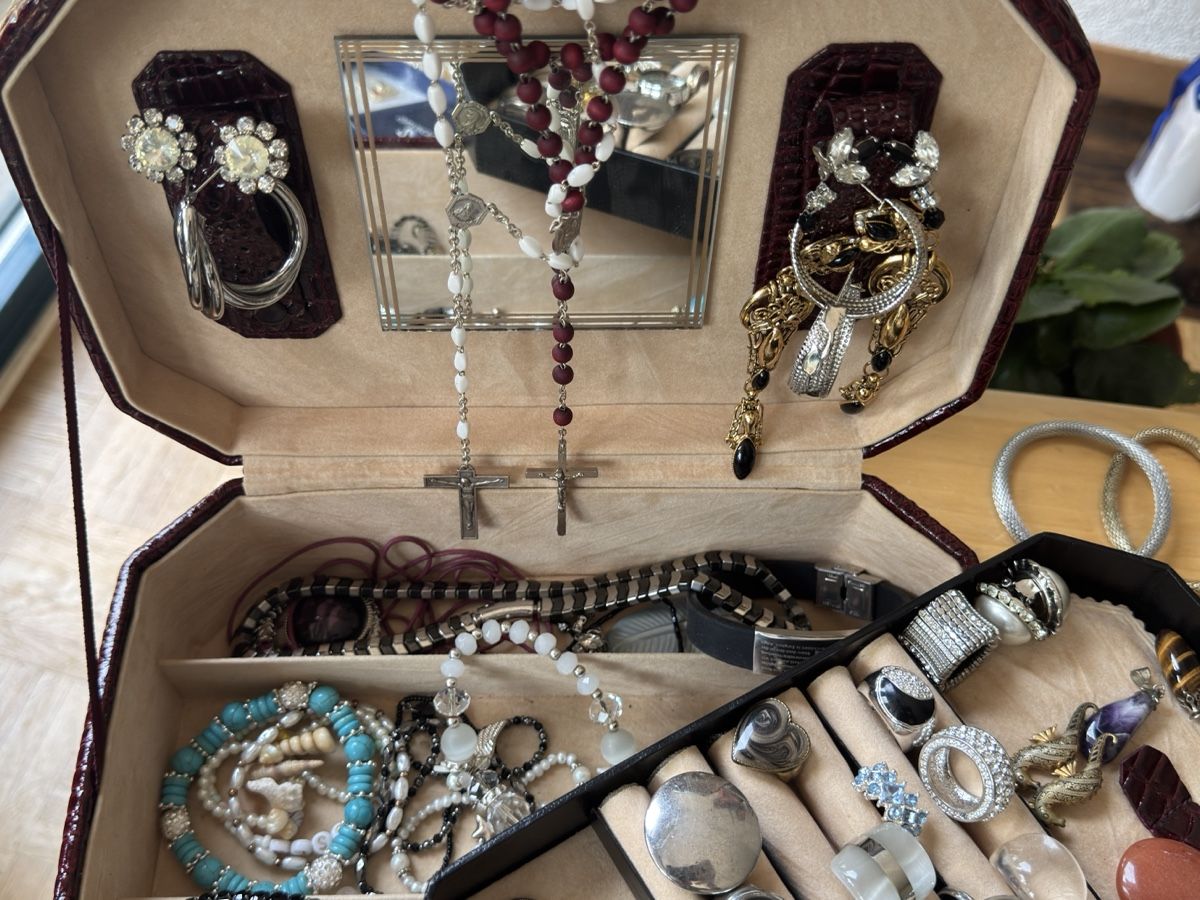 Altri gioielli: assortiment varié de bijoux – Usato da Martigny venduto da Mrtygn1 9