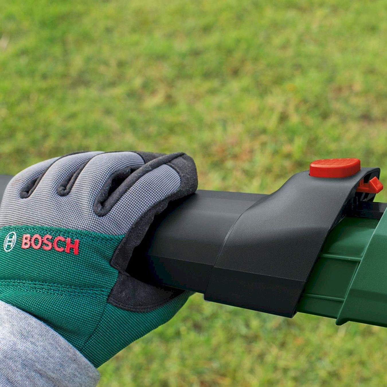 Bosch Laubbläser & Laubsauger: Bosch UniversalGardenTidy 2300 – Neu und originalverpackt aus Bottighofen von zaap 4