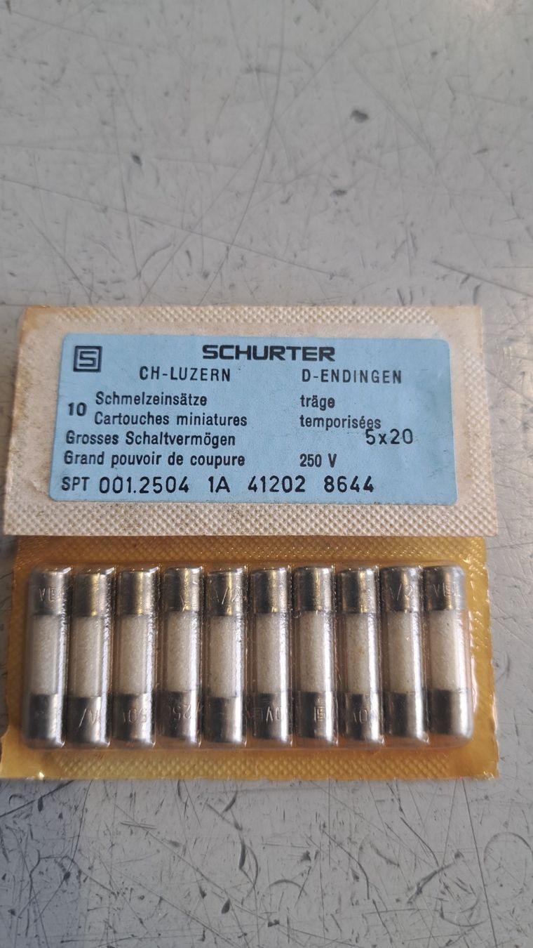 Componenti elettronici: Sicherungen 1A - 250V - DM 5x20mm – Nuovo e nell'imballaggio originale da St. Antoni venduto da Andy85